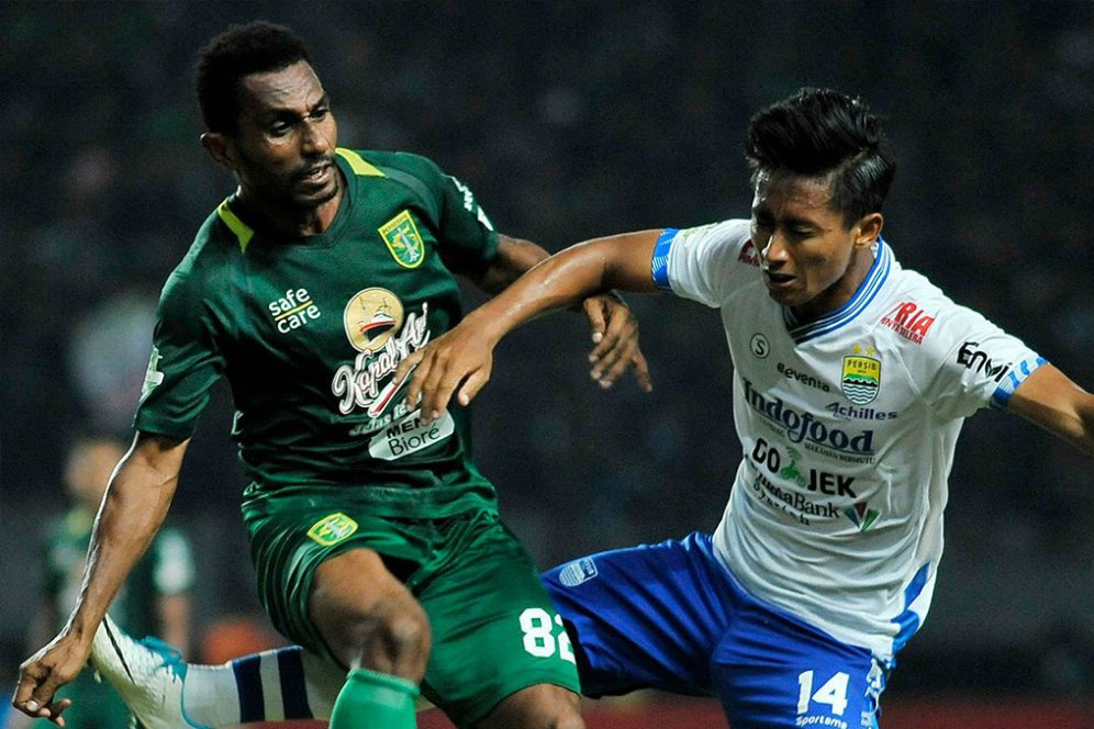 Jungkalkan Persebaya, Persib Juara Paruh Musim Jungkalkan Persebaya, Persib Juara Paruh Musim