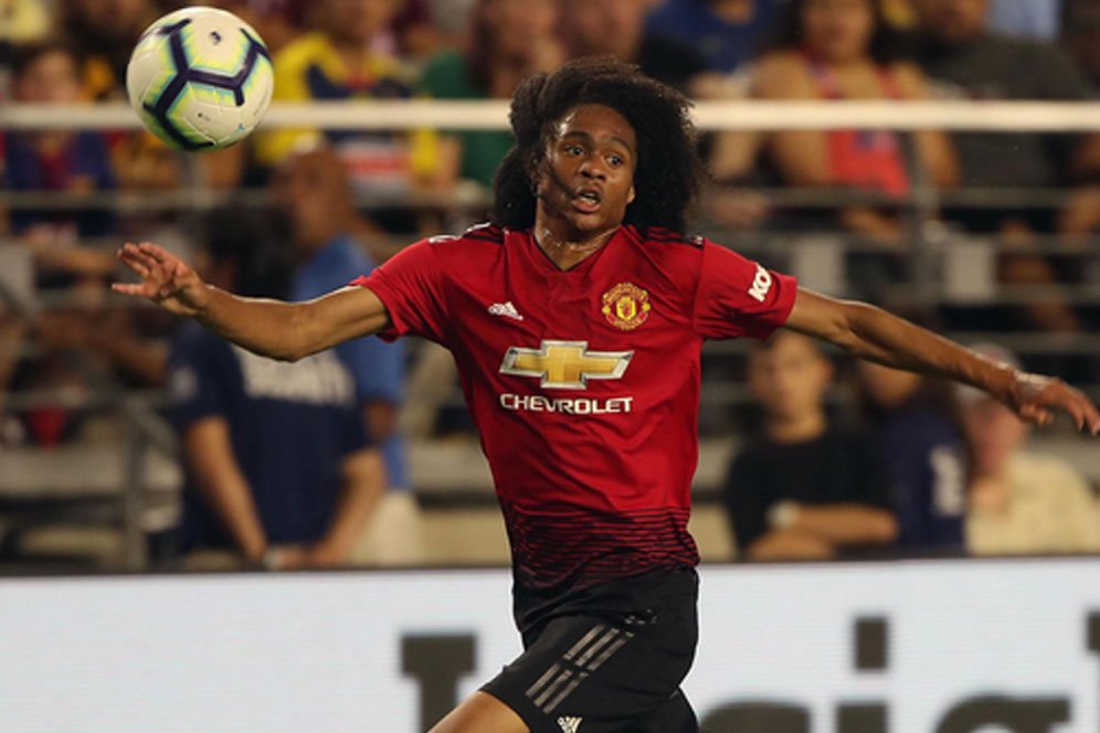 Juventus Pantau Situasi Tahith Chong di Manchester United