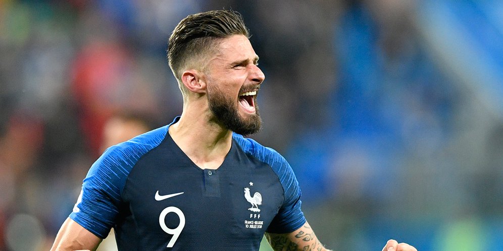 Prancis Juara Piala Dunia Olivier Giroud Cukur Habis Rambutnya Bola Net