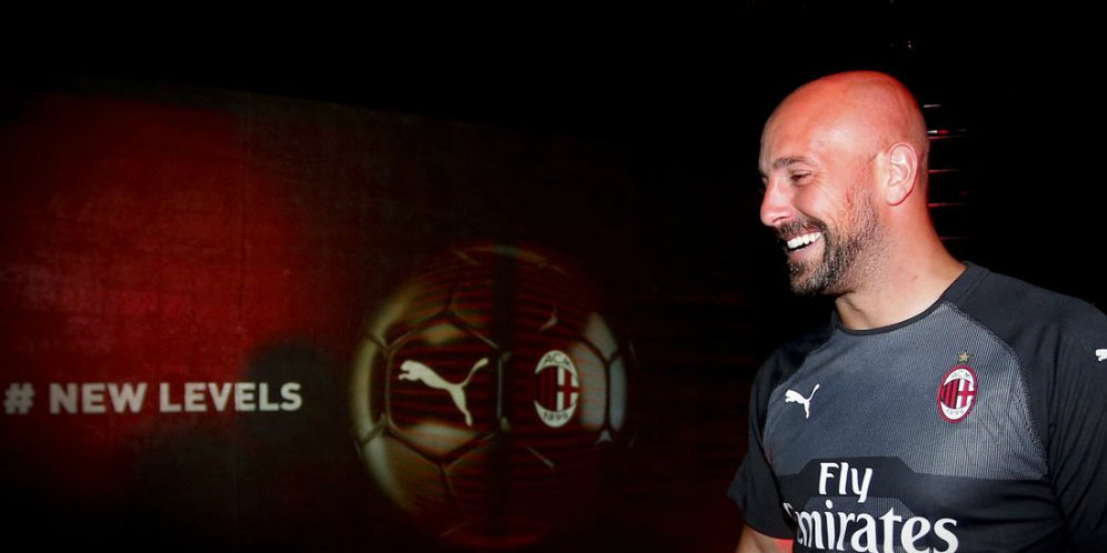 Tak Ada Penawaran dari Chelsea untuk Reina