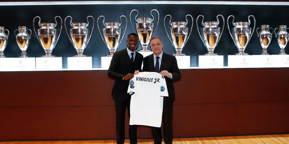 Real Madrid Pinjamkan Vinicius Junior?