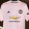 MU Rilis Jersey Tandang Berwarna Pink MU Rilis Jersey Tandang Berwarna Pink