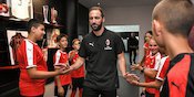 Dua Pihak Ini Yakinkan Higuain Gabung AC Milan Dua Pihak Ini Yakinkan Higuain Gabung AC Milan