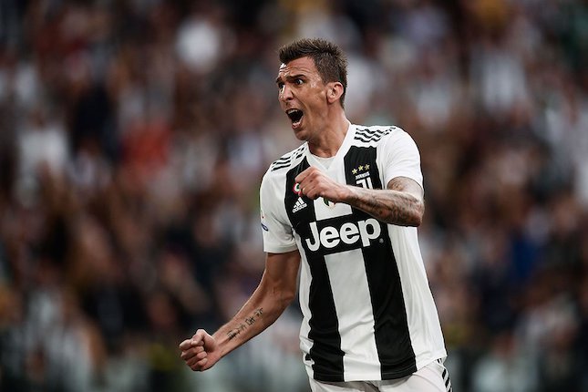 Mandzukic Sang Bintang