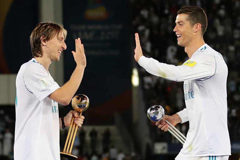 Korelasi Transfer Ronaldo dan Gosip Modric