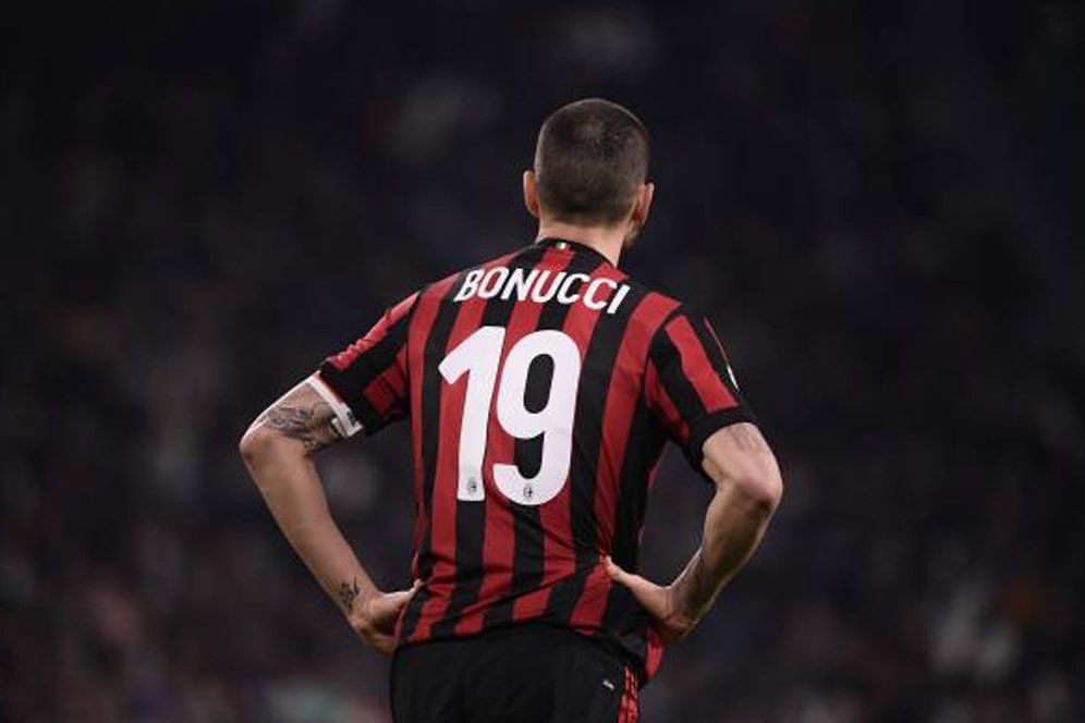 Bagi Milan, Membeli Bonucci Adalah Kesalahan