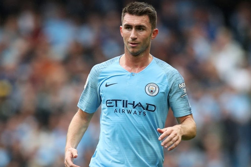 Manchester City Resmi Perpanjang Kontrak Laporte