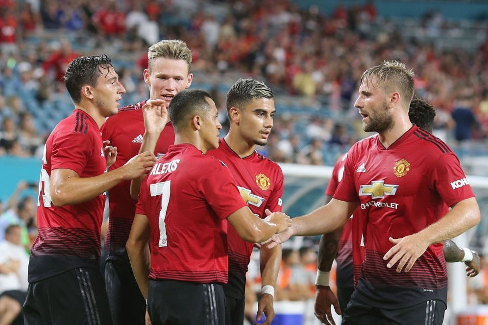 Manchester United Butuh Dua Pemain Lagi Untuk Jadi Juara