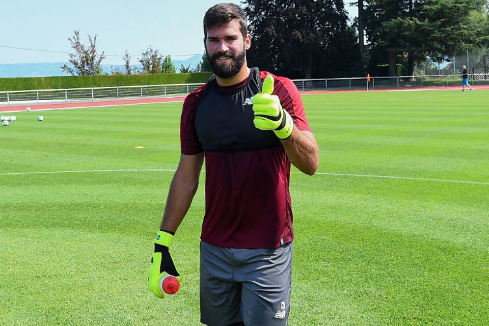 Baru Sekali Latihan di Liverpool, Alisson Merasa Bak di Rumah Sendiri