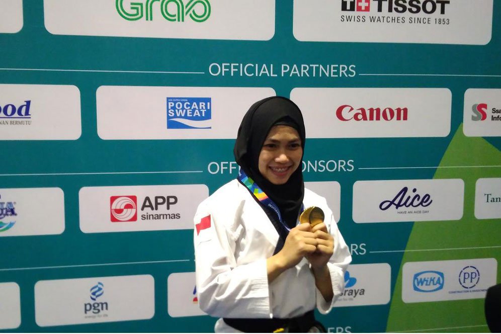 Defia Rosmaniar Berikan Emas Pertama Indonesia di Asian Games 2018