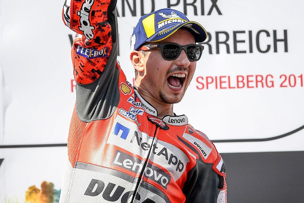 'Tertinggal Jauh dari Marquez, Lorenzo Masih Bisa Juara'