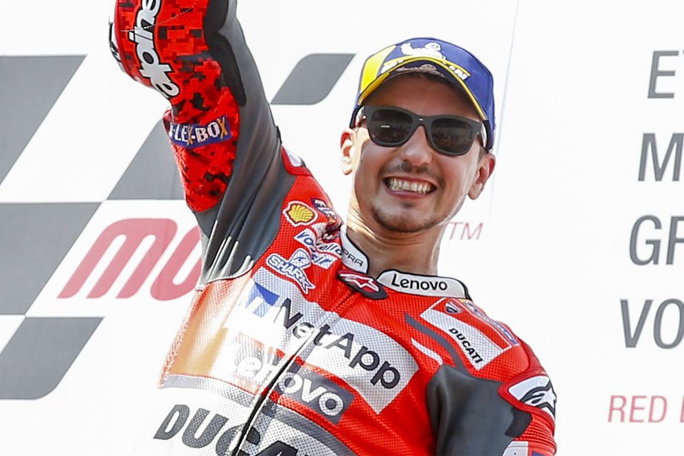 Lorenzo: Rasanya Spesial Kalahkan Monster Seperti Marquez!