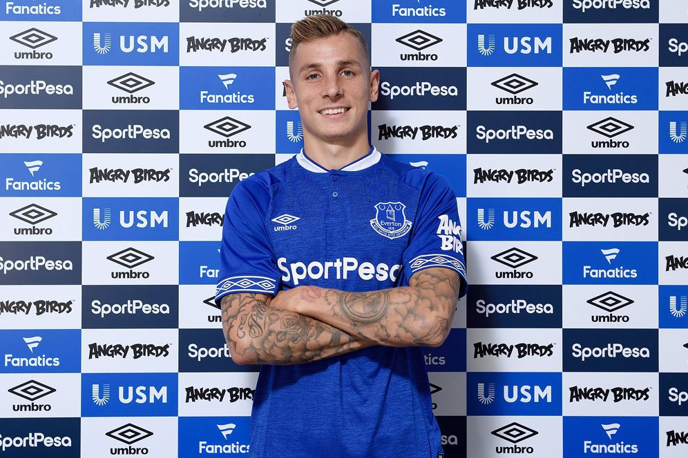 Pindah dari Barca, Lucas Digne Resmi ke Everton