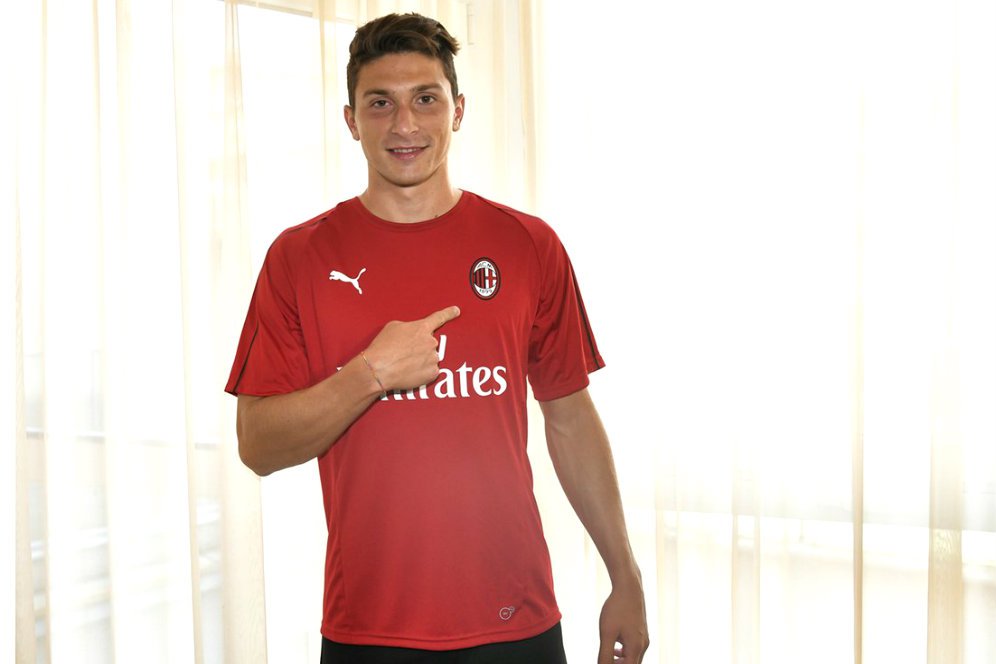 Kabar Baik Untuk AC Milan dari Mattia Caldara