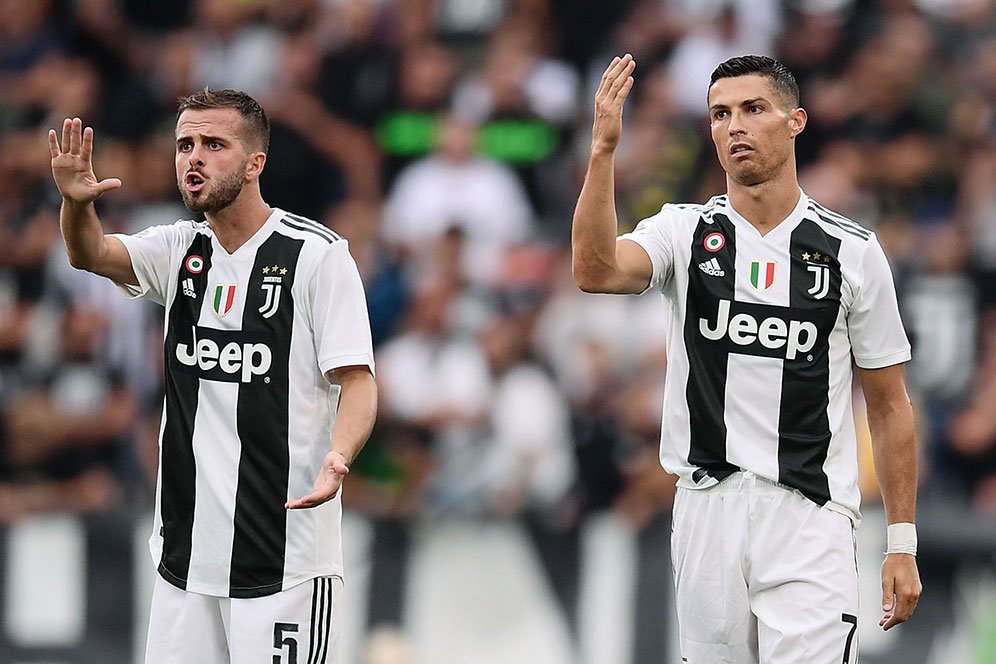  Pjanic Ikhlaskan Jatah Free Kick-nya diambil Ronaldo