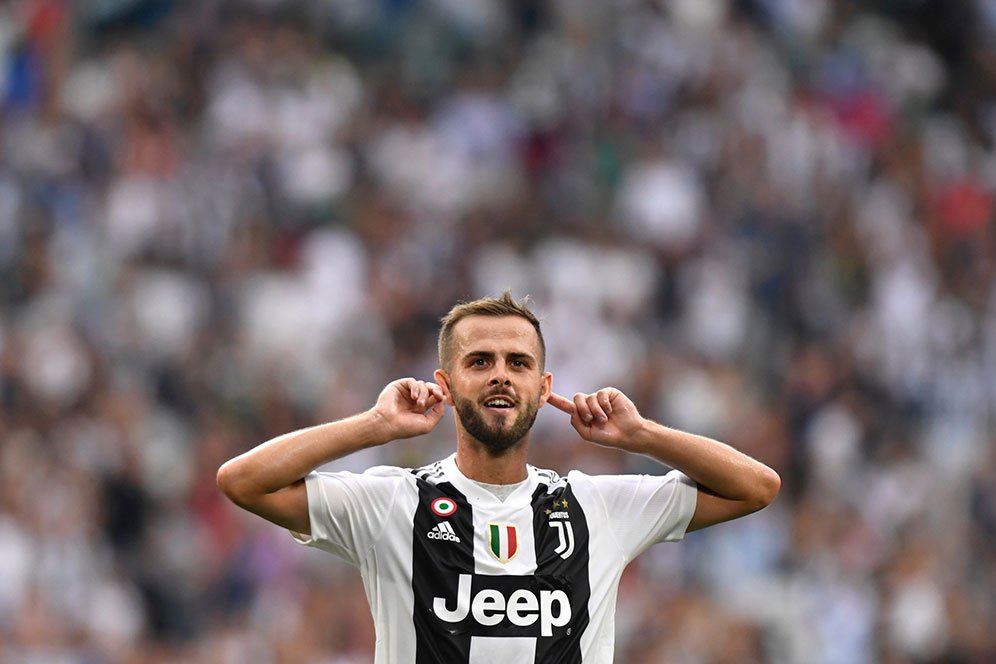 Sudah Cinta Mati dengan Juventus, Pjanic Jadi Malas Hengkang