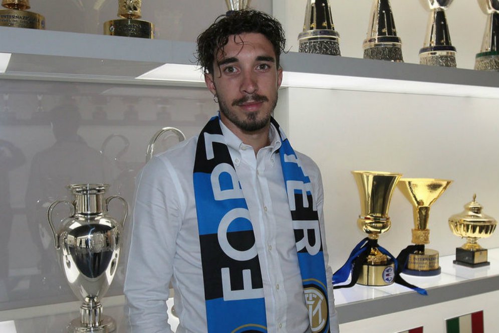 Inter Milan Resmi Rekrut Sime Vrsaljko