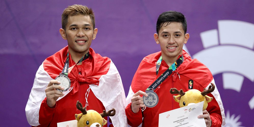 Dapat Perak di Asian Games 2018, Fajar/Rian Tetap Berangkatkan Orang Tua Naik Haji