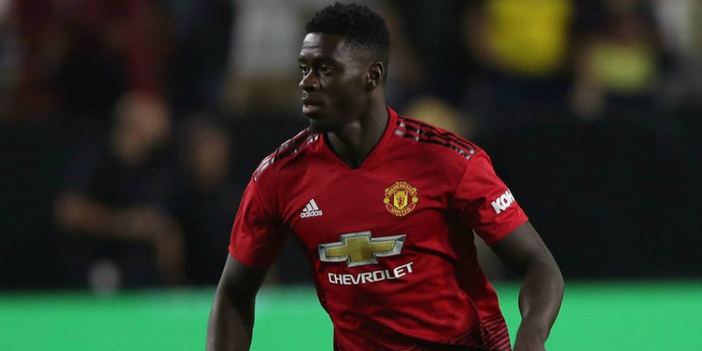 Manchester United Sepakat Lepas Axel Tuanzebe ke Newcastle?