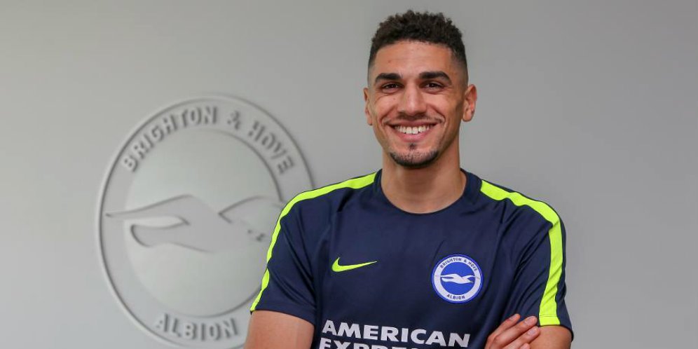 Bek Brighton: Duel Lawan Liverpool Akan Beda Dengan MU