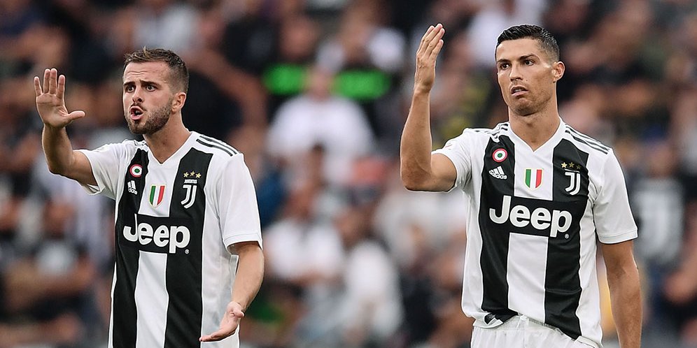 Pjanic Ikhlaskan Jatah Free Kick-nya diambil Ronaldo