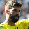 Eks MU: Alisson Lebih Baik Dibandingkan Ederson