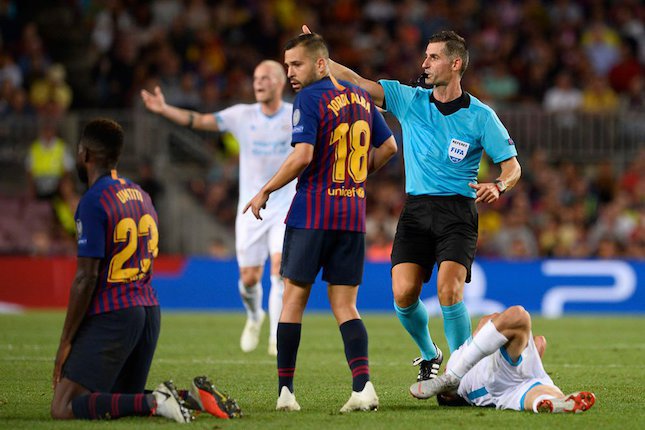 Umtiti Dapat Kartu Merah