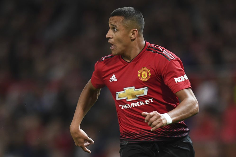 Shearer: Sanchez Satu-satunya Pemain MU yang Gagal Bersinar Dengan Solskjaer