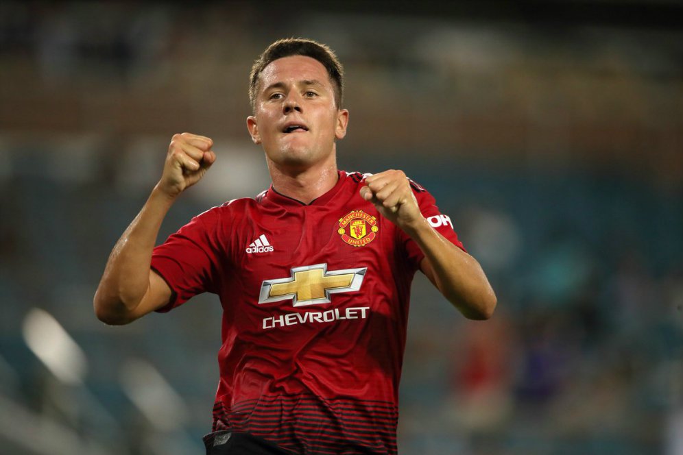 Bersama MU, Ander Herrera Doyan Bermain di Markas Southampton dan Chelsea