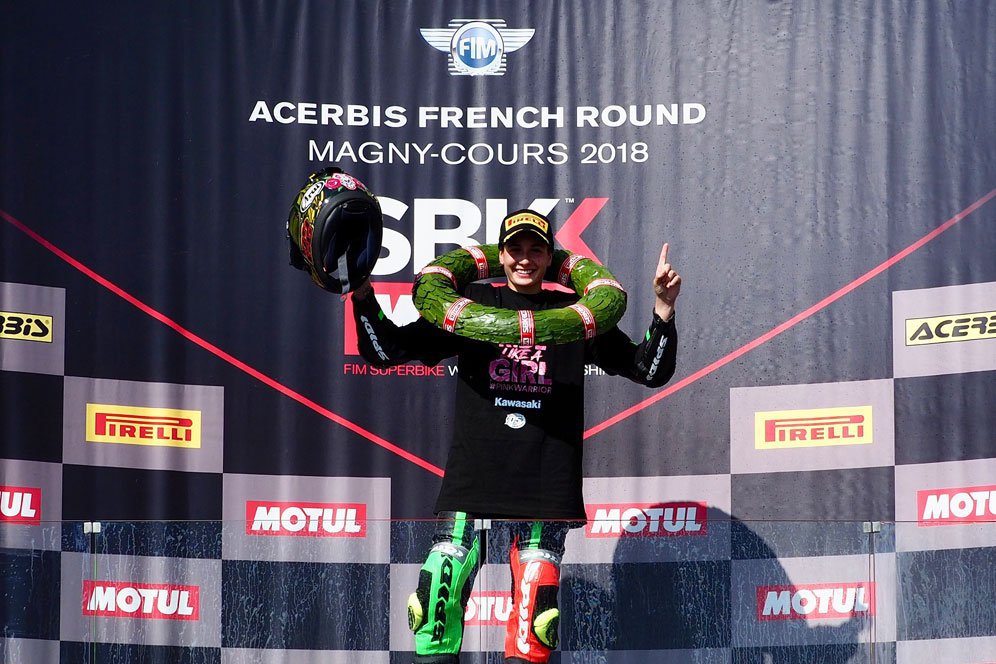 Ana Carrasco, Juara Dunia Wanita Pertama di WorldSSP300