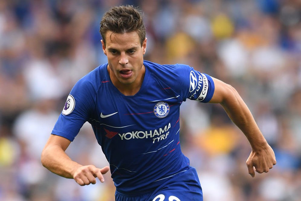 Sarri Diejek Fans, Azpilicueta Enggan Membela