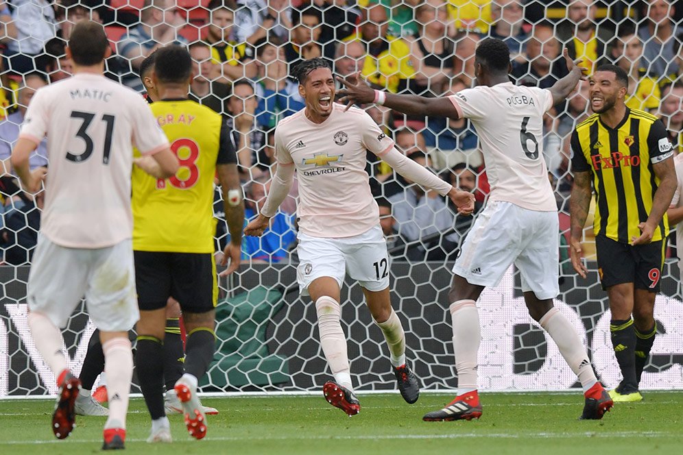 Mourinho Hanya Tak Suka Rambut Smalling, Tidak Lebih