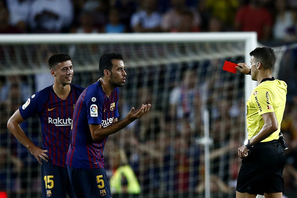 Barca Ramai-ramai Kecam Kartu Merah Lenglet