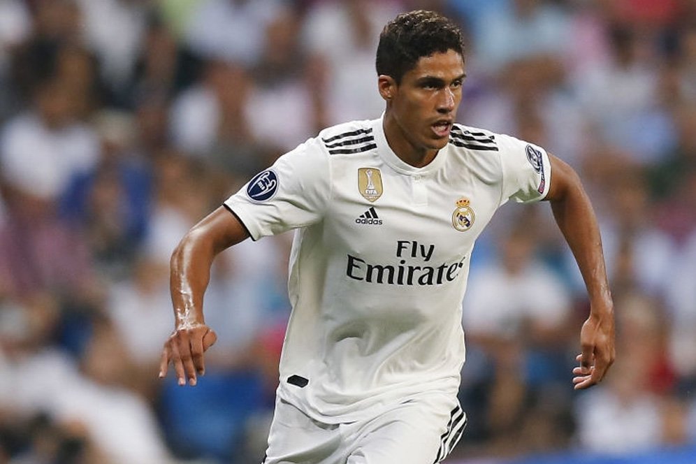 PSG Siapkan Rp 1,6 Triliun untuk Beli Raphael Varane