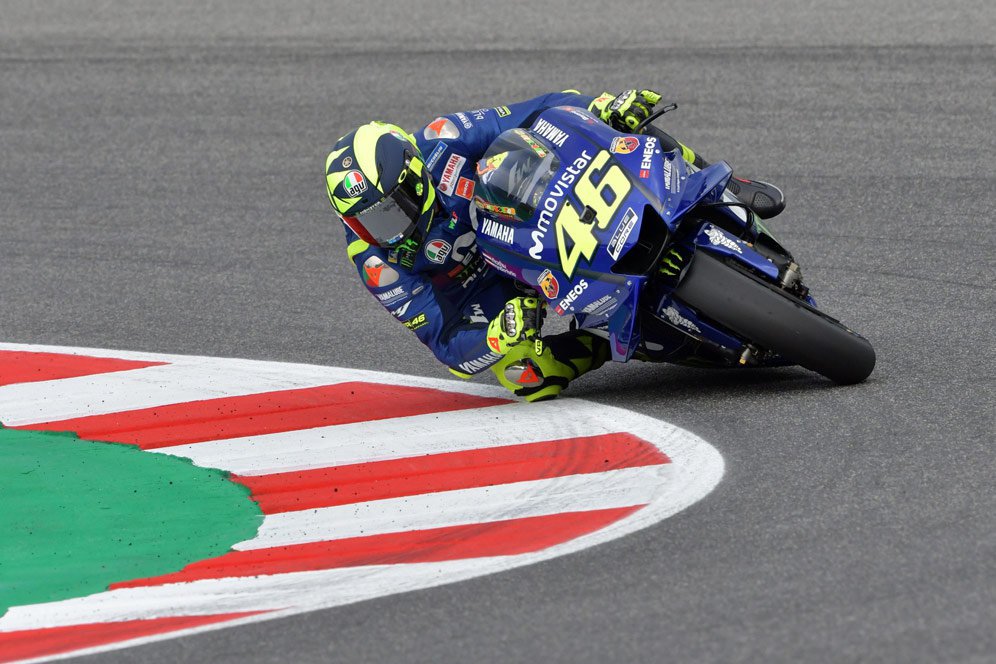 Rossi Sebut Regulasi Bukan Masalah Yamaha, Berharap 'Insting' Vinales