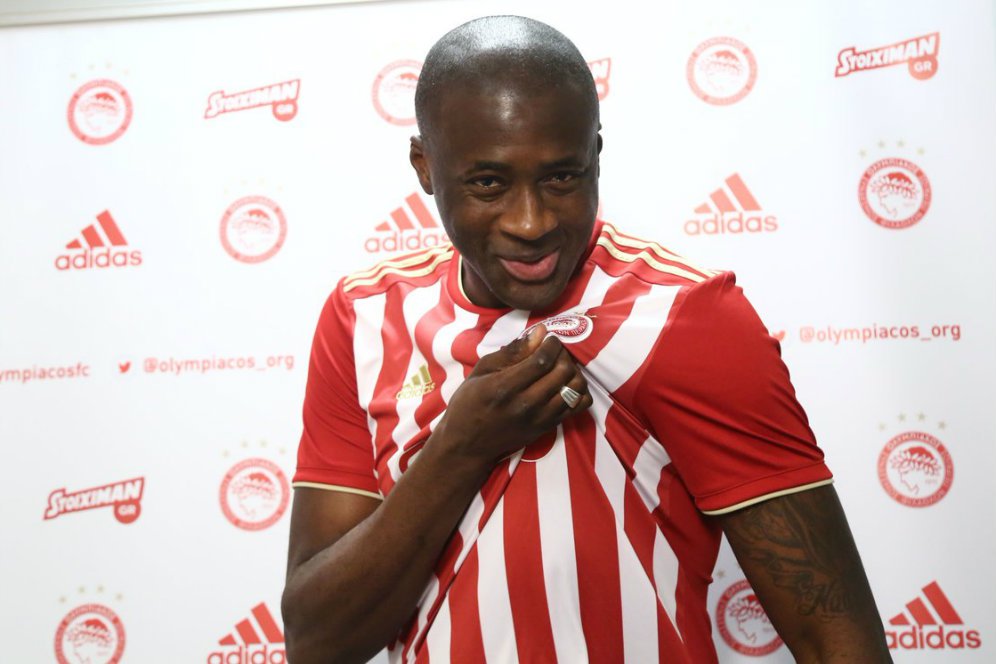 Baru Tiga Bulan, Olympiakos Resmi Putus Kontrak Yaya Toure