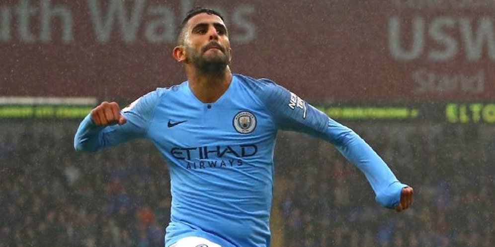 Riyad Mahrez (c) AFP