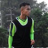 Ramadhan, Bek Persebaya Jaga Kondisi dengan Main Bulutangkis