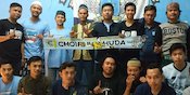Tabur Bunga Hingga Doa Bersama untuk Mengenang Almarhum Choirul Huda Tabur Bunga Hingga Doa Bersama untuk Mengenang Almarhum Choirul Huda