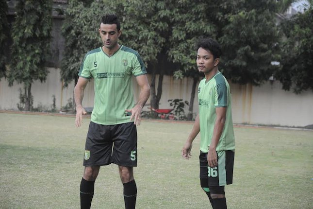 Penyebab Otavio Dutra Tak Kunjung Ikut Latihan Penyebab Otavio Dutra Tak Kunjung Ikut Latihan