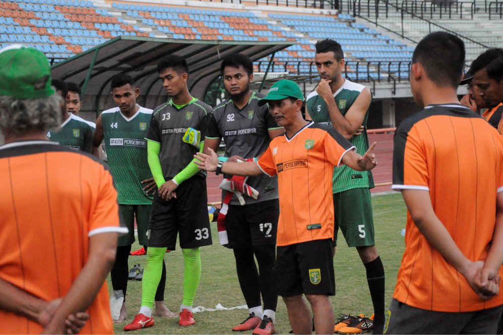 Persebaya Antisipasi Kebobolan Melalui Skema Set Pieces