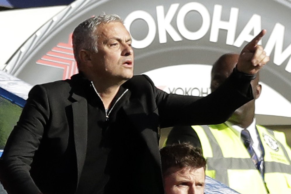 Ingin Sukses, Jose Mourinho Diminta Lupakan Taktik Parkir Bis