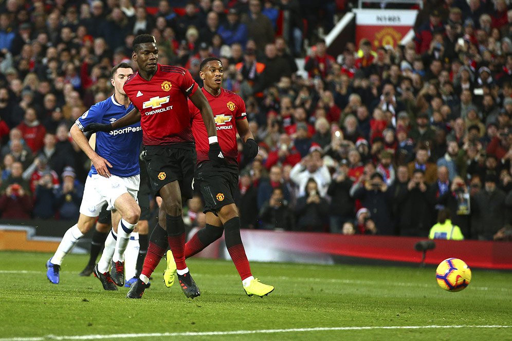 Catatan Laga Manchester United vs Everton: Handalnya Paul Pogba