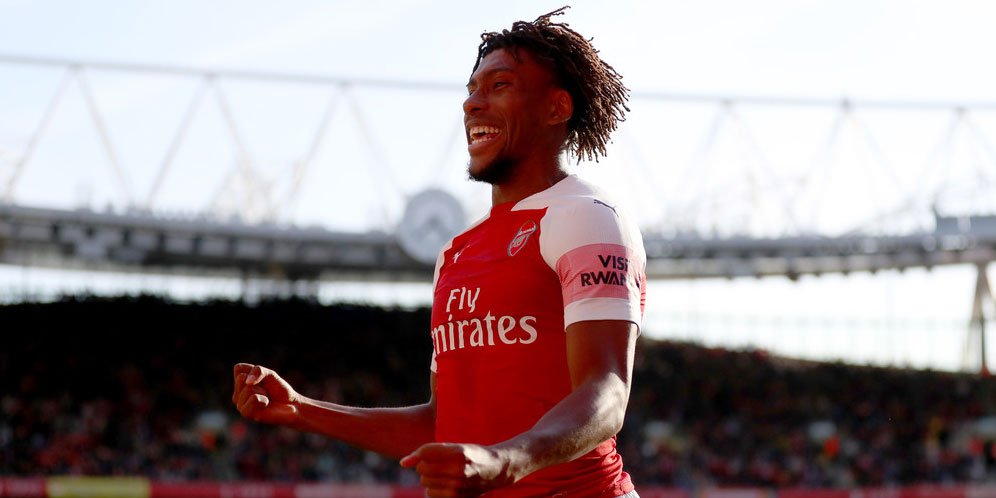 Jika Arsenal Beli Wilfried Zaha, Alex Iwobi Ancam Pindah Klub