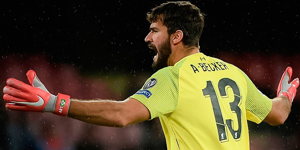 Penjaga Gawang Liverpool Prediksi Lawan Napoli Bakal Sulit Alisson-l_2a834f3