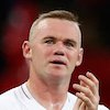 Wayne Rooney Cetak Gol dari Tengah Lapangan ke Gawang Klub Nani