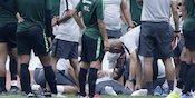 Video: Danurwindo Pingsan di Sesi Latihan Timnas Indonesia Video: Danurwindo Pingsan di Sesi Latihan Timnas Indonesia
