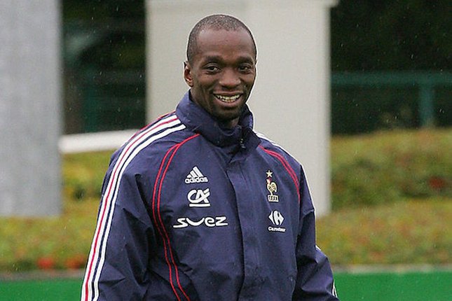 2. Menjual Claude Makelele