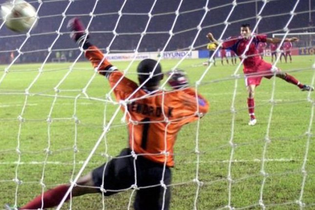 Piala AFF 2002: Kalah Penalti di Hadapan Publik Sendiri