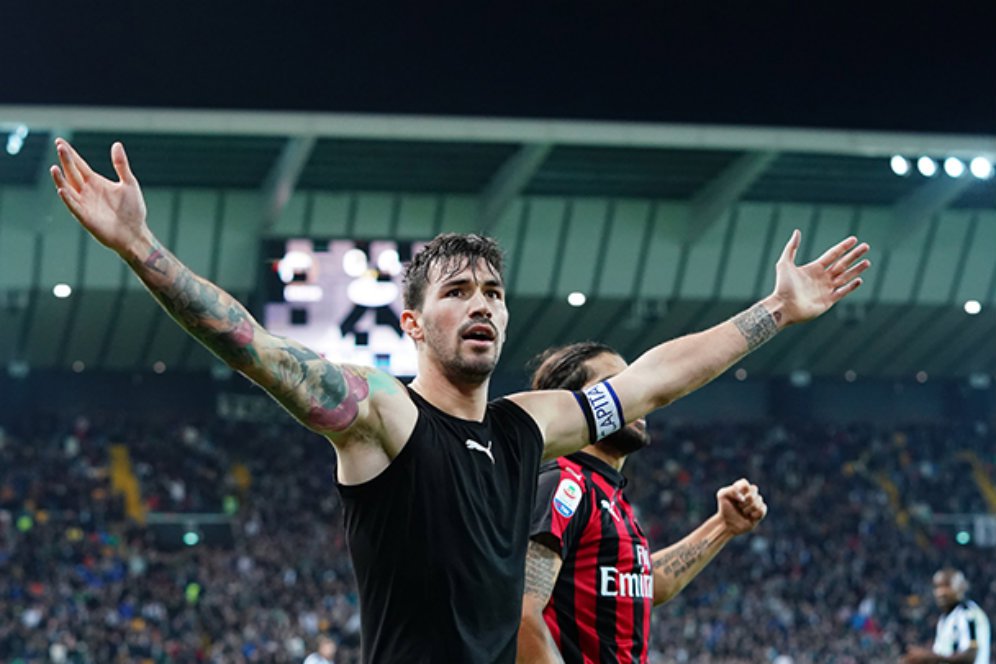 Januari, Alessio Romagnoli Tinggalkan AC Milan?